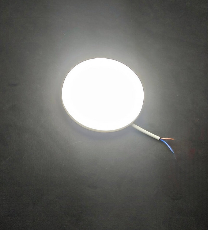 چراغ تمام نور