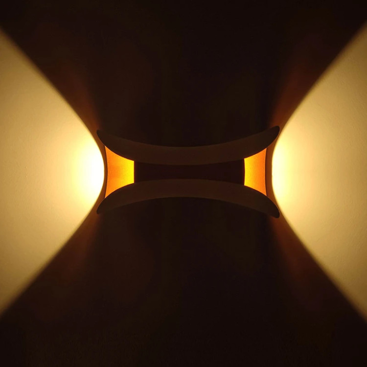 چراغ دیواری مودی