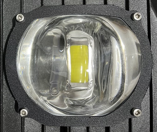 چراغ خیابانی